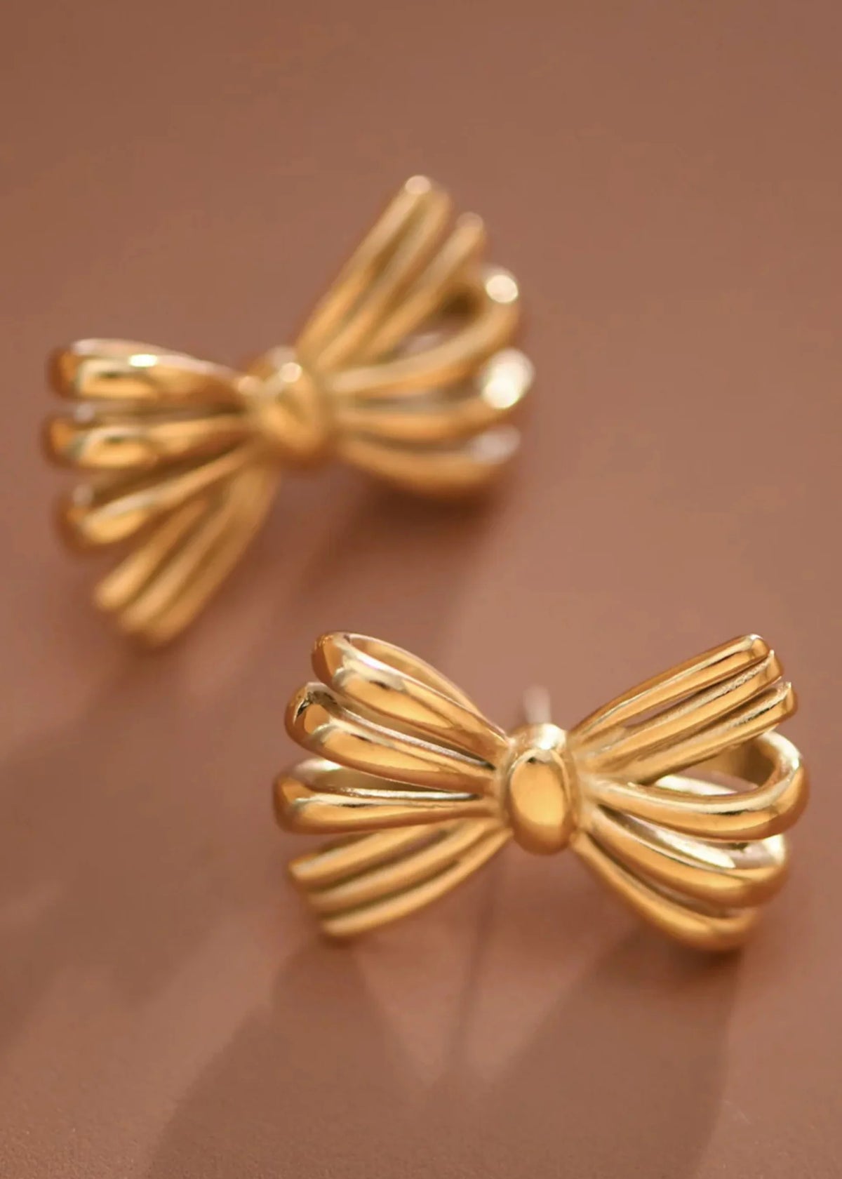 Violet 18K Bow Stud Earrings